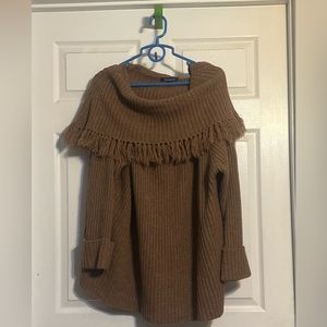 Oversized sweater.  30/32 Roamans.